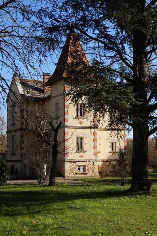 Petit Chateau Le Piot Bed & Breakfast Fleurance Exterior foto